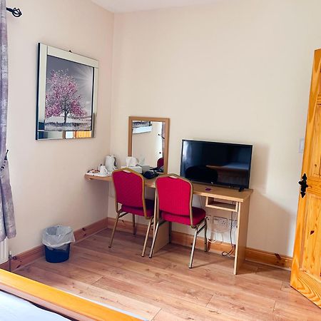 Kilcar Lodge Bagian luar foto