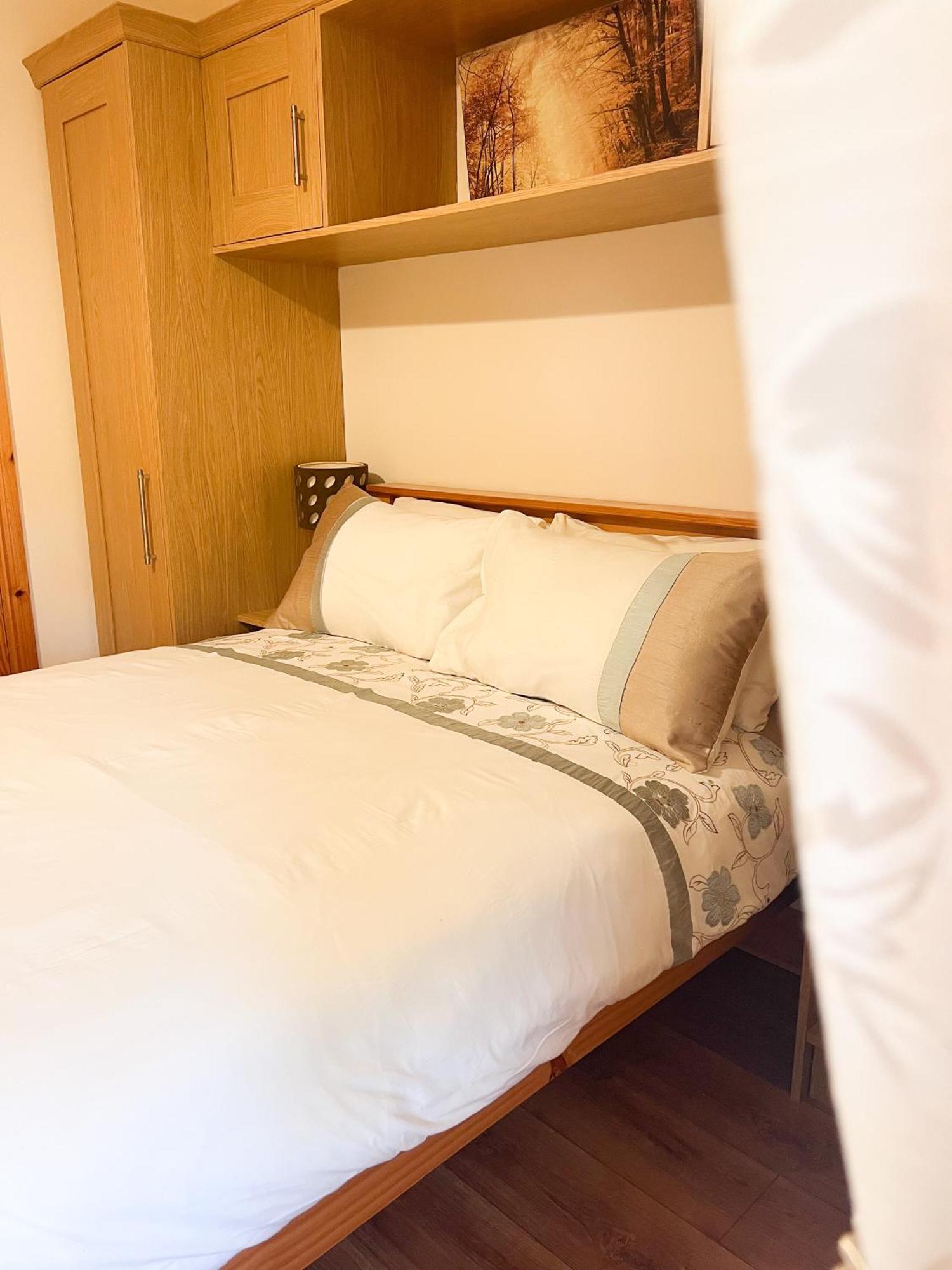 Kilcar Lodge Bagian luar foto