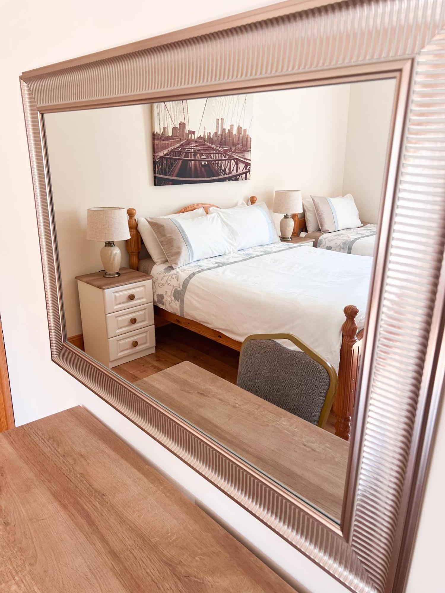 Kilcar Lodge Bagian luar foto