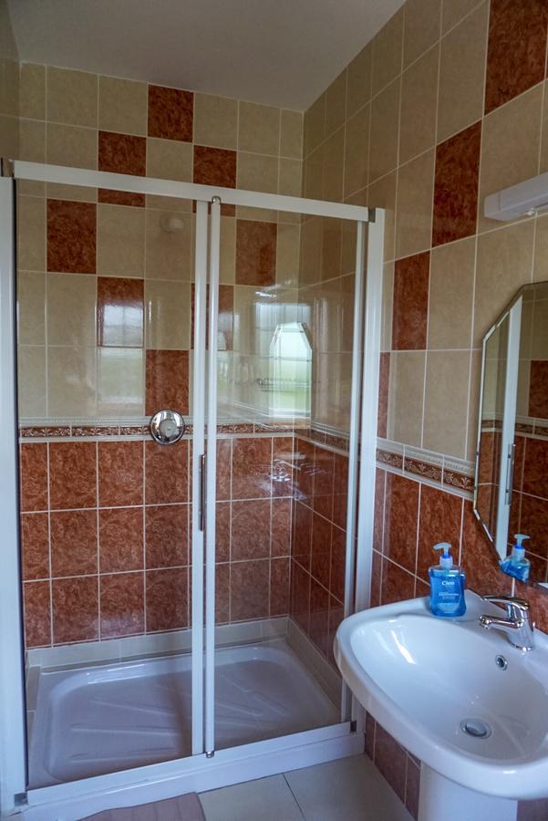 Kilcar Lodge Bagian luar foto